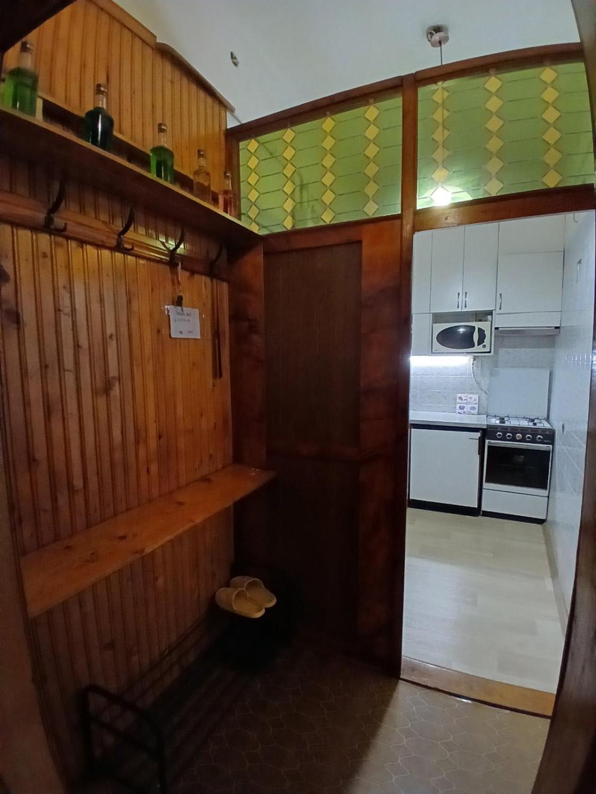 Бюджетная Квартира На Леси Украинки Leópolis Exterior foto